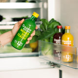 Contents Ginger Shot tasting set M: Ginger Shot 360 ml bottle Classic, which is taken out of the refrigerator. 