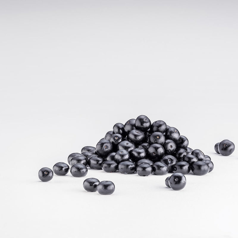 Ingredient of the Vitamin Shot Acai: a bunch of acai berries