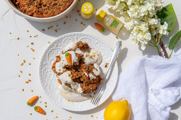 TARTA DE ZANAHORIA Y AVENA CON GLASEADO DE JENGIBRE Y LIMÓN