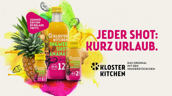 Alle drei Größen der Ingwer Shot Ananas Summer Edition, daneben steht "Jeder Shot: Kurz Urlaub." 