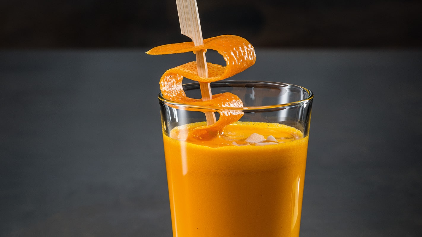 FRULLATO DI COCCO CON ZENZERO E CURCUMA