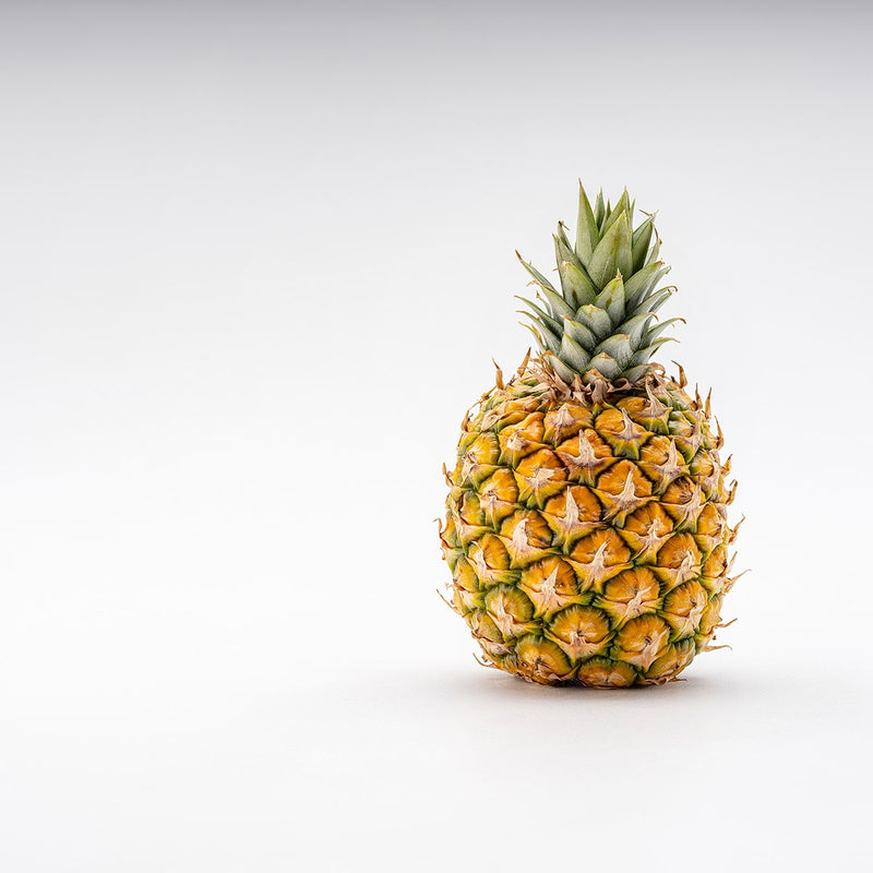 Un ingrediente del ginger shot al gusto di ananas: un ananas.